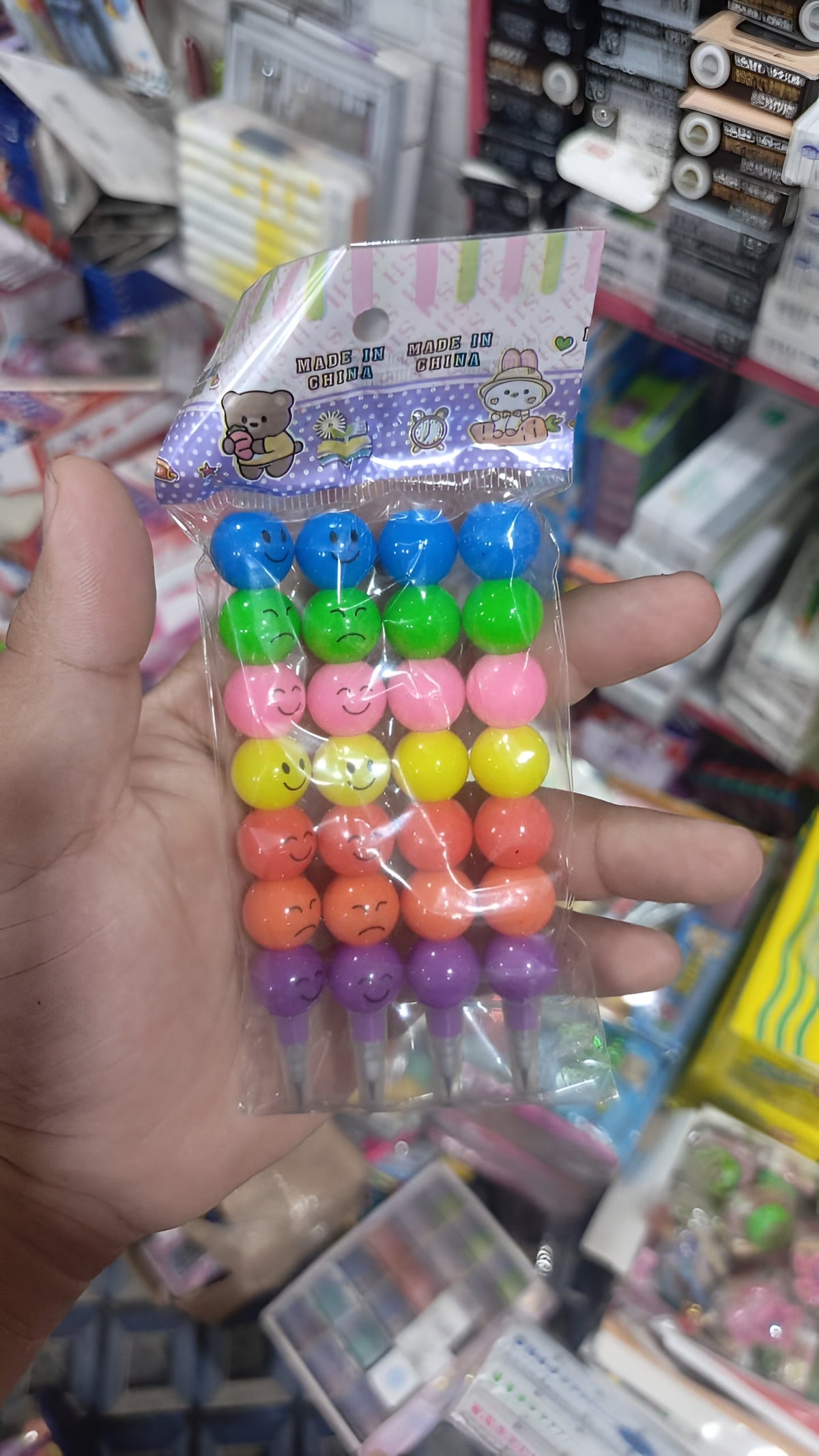 Pack of 4 smiley cartoon pencils for school students – random colour