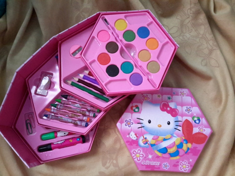 46-piece kids art and painting set with drawing supplies – random design and colour