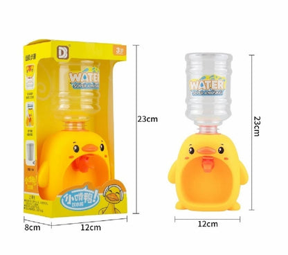 Mini duck water dispenser toy with 3 cups for kids pretend play