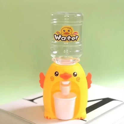Mini duck water dispenser toy with 3 cups for kids pretend play